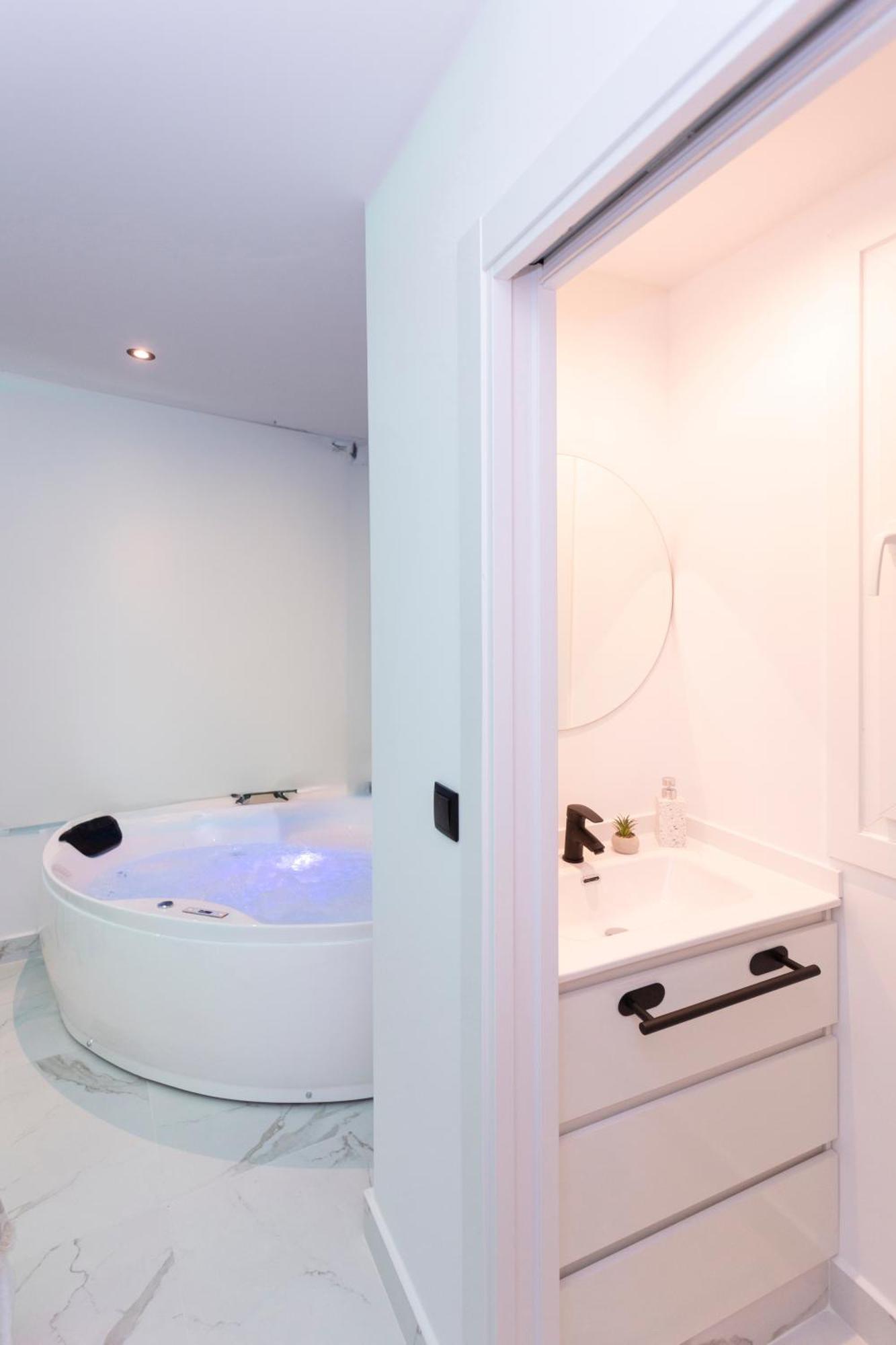 Apartamentos Triple M Malpica Bagian luar foto
