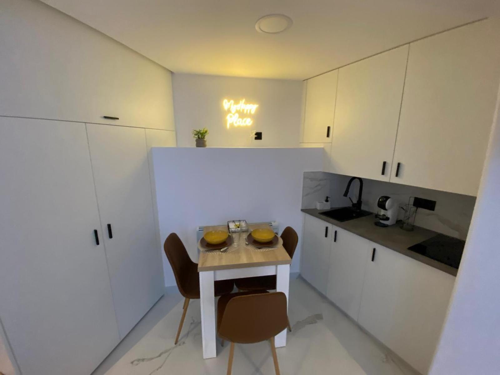 Apartamentos Triple M Malpica Bagian luar foto