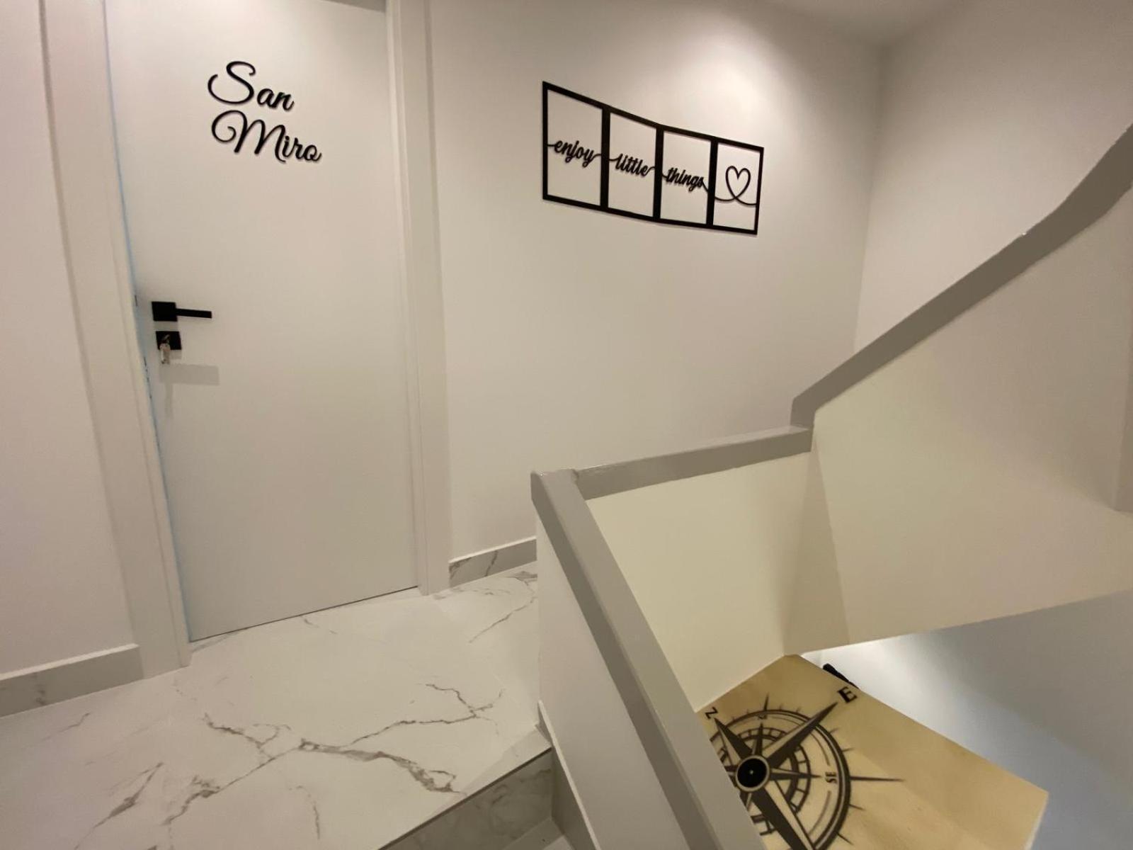 Apartamentos Triple M Malpica Bagian luar foto