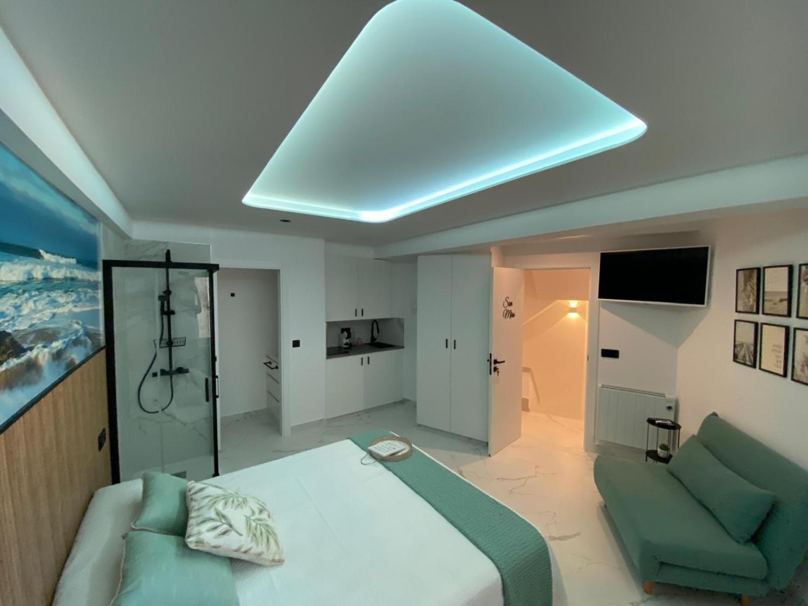 Apartamentos Triple M Malpica Bagian luar foto